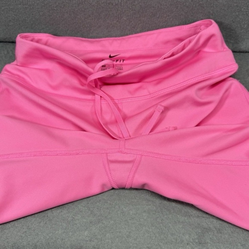 Nike Fast Running Shorts Womens Size XS Pink Glow‎ Dri-Fit Mid Thigh Barbiecore - Picture 4 of 12